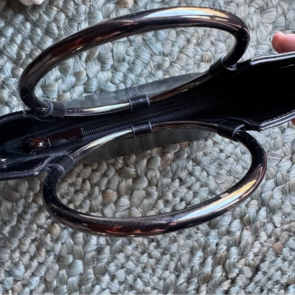 Daniela Moda Vera Pelle Leather Ring Handbag Made in Italy Sleek Chic Minimalist - Picture 7 of 13